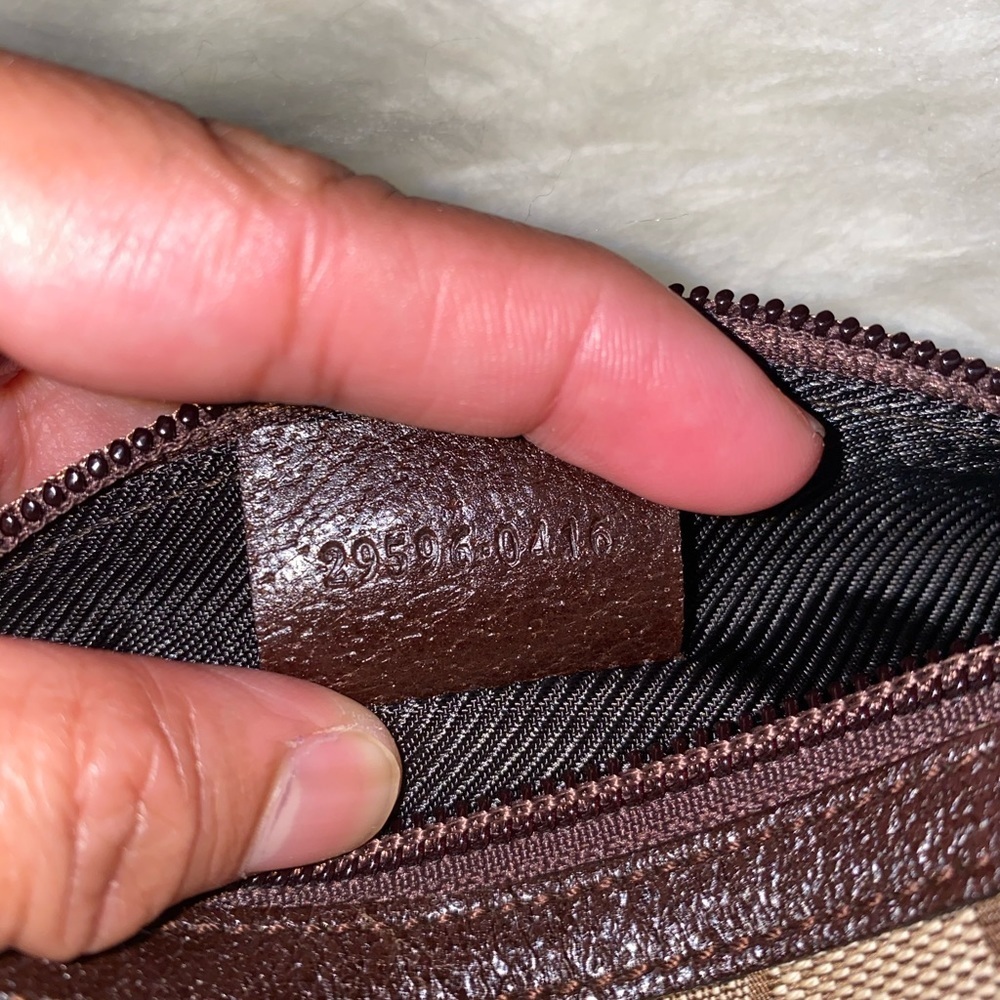 Gucci Pouch - Picture 3 of 16